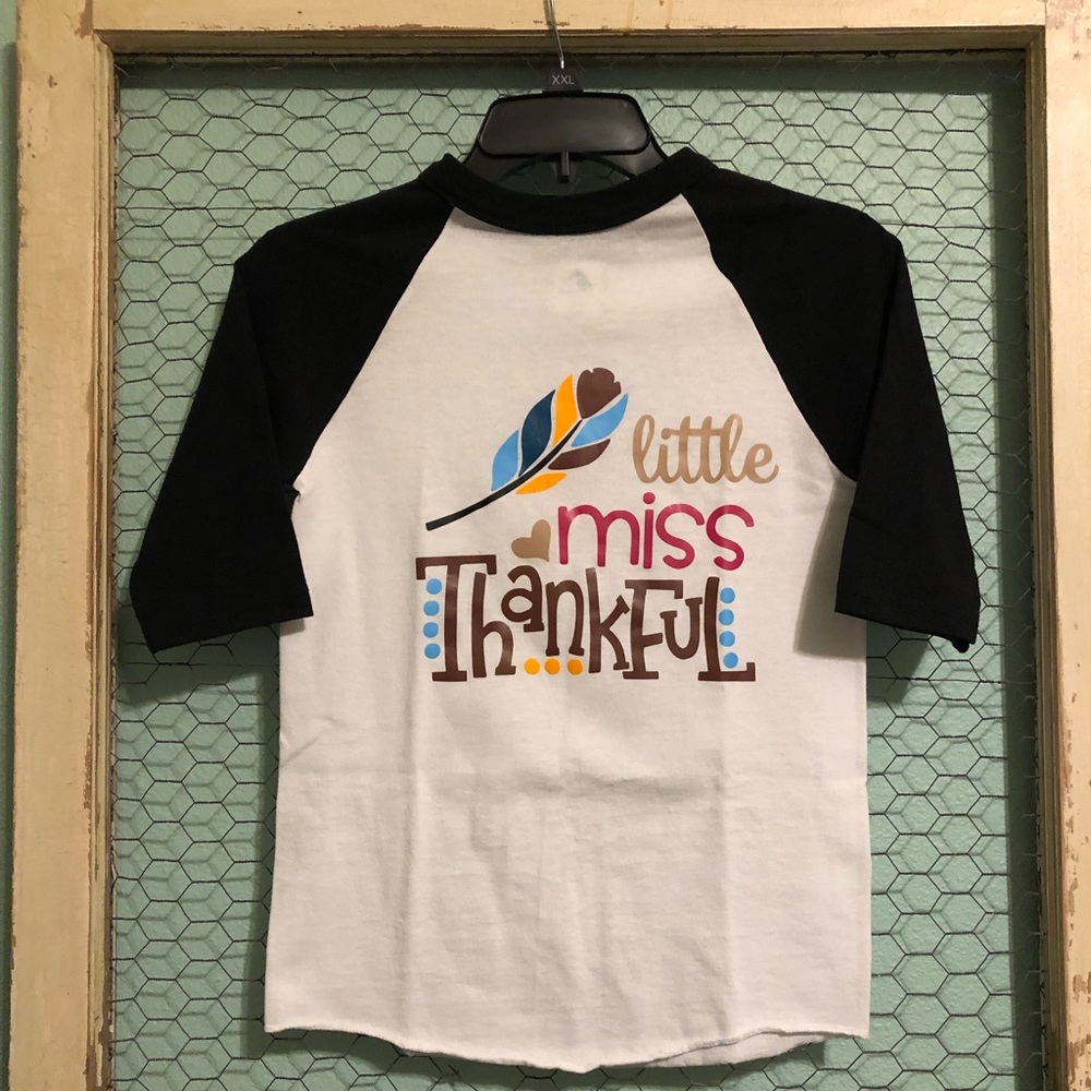 Youth Medium “Little Miss Thankful” Raglan